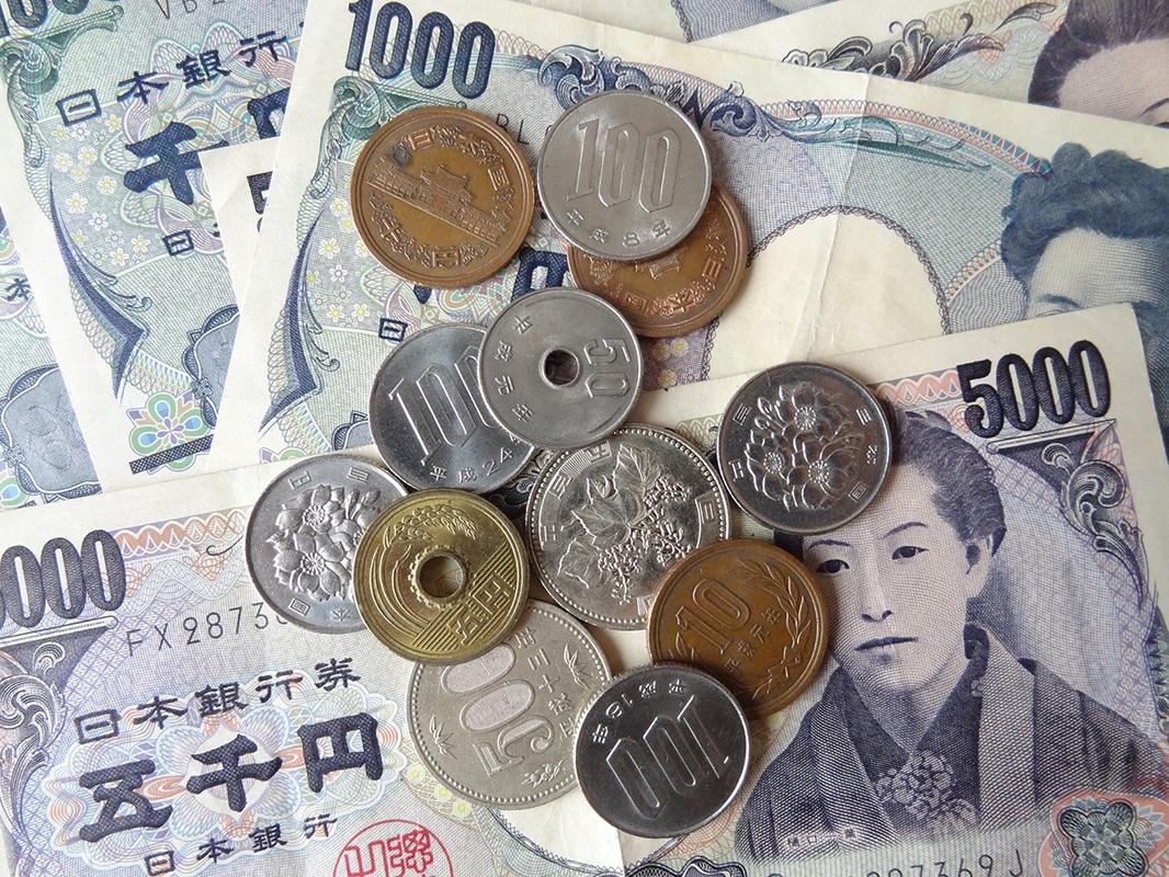 Japoniški pinigai